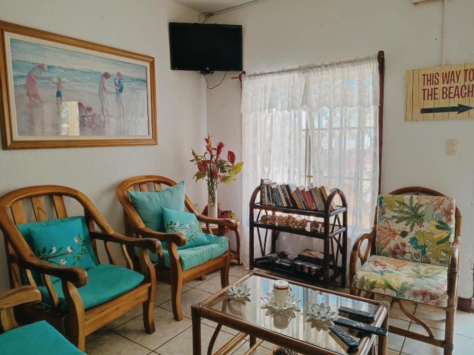 Hotel Lulu Beach à Corn Island Extérieur photo