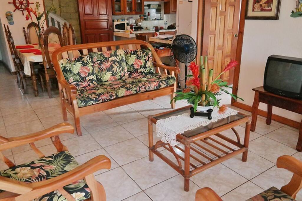 Hotel Lulu Beach à Corn Island Extérieur photo